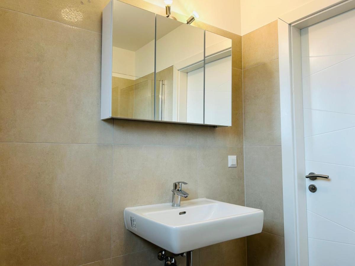 Modern - Free Parking - Balcony Apartment Viena Exterior foto