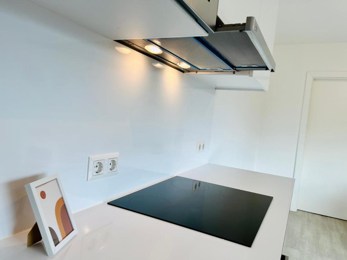 Modern - Free Parking - Balcony Apartment Viena Exterior foto